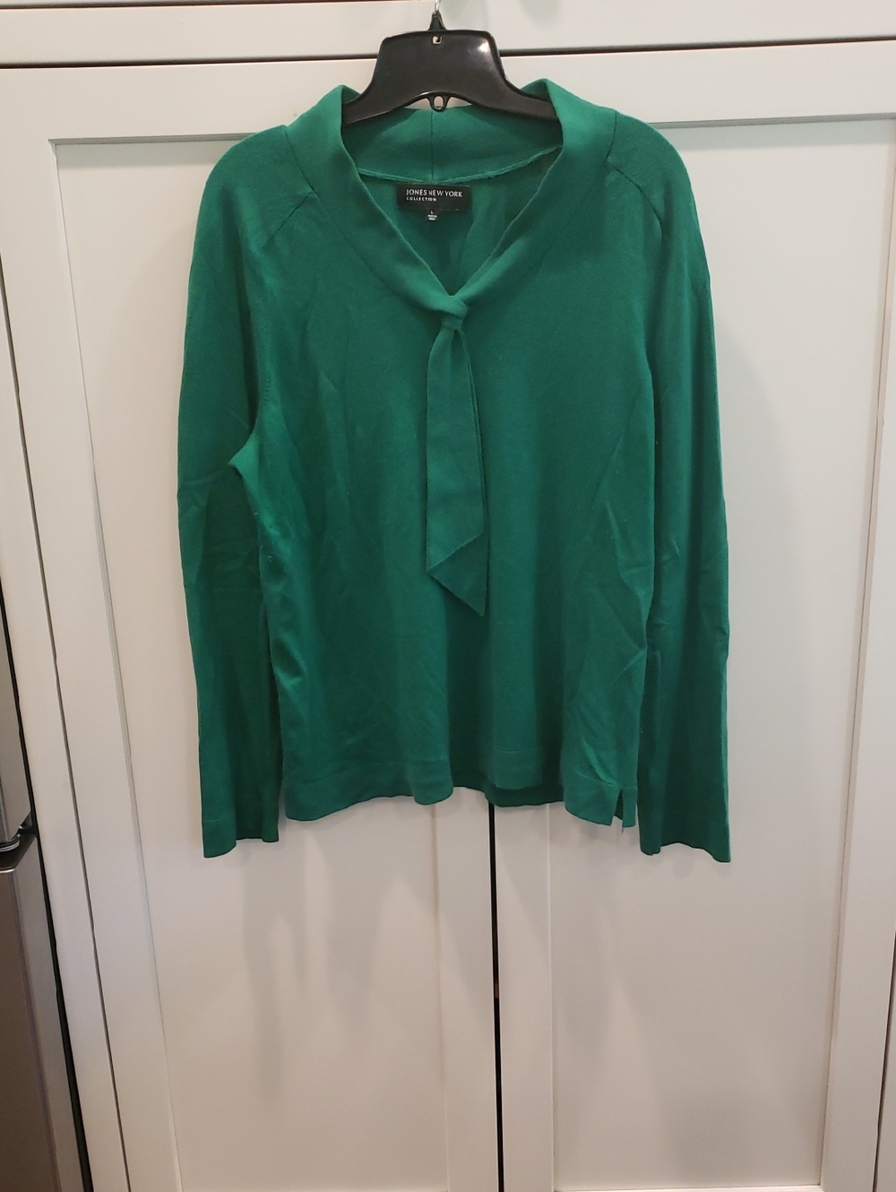 Jones New York Emerald Green V-Neck Tie-Detail Sweater